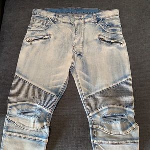 Great condition. Slim fit. Gently used.